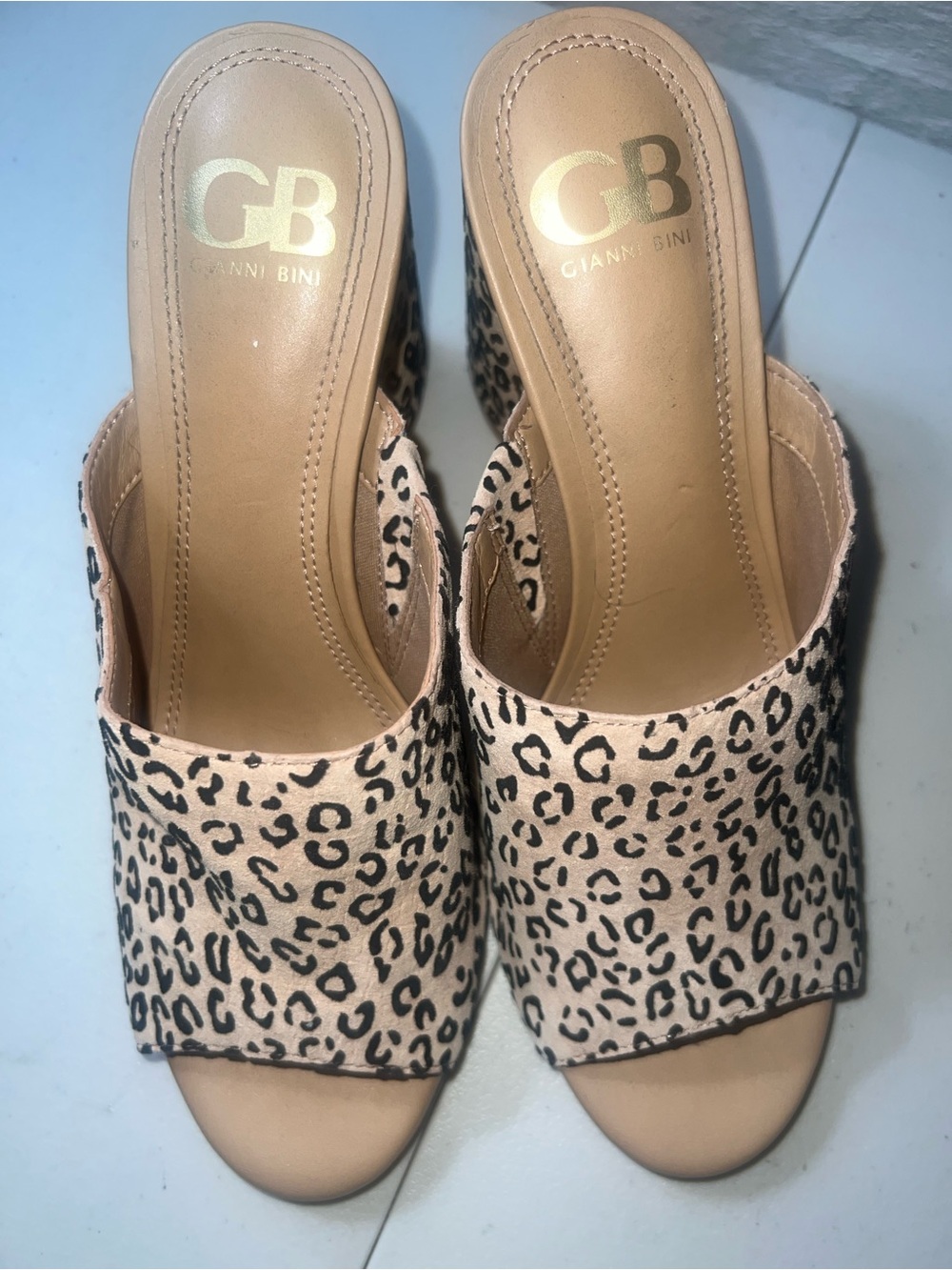 GB Gianni Bini Leopard Print Open Toe Heeled Mules Sandal Slides - Size 8 NWOB - Picture 3 of 9